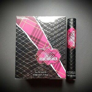 Victoria's Secret Tease Heartbreaker Set NIB